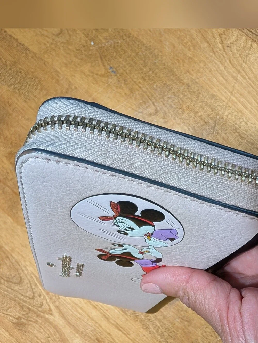 Kate Spade Minnie Mouse Zip Around Wallet - Blush & Black